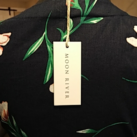 Moon River navy button front dress. - Picture 5 of 6